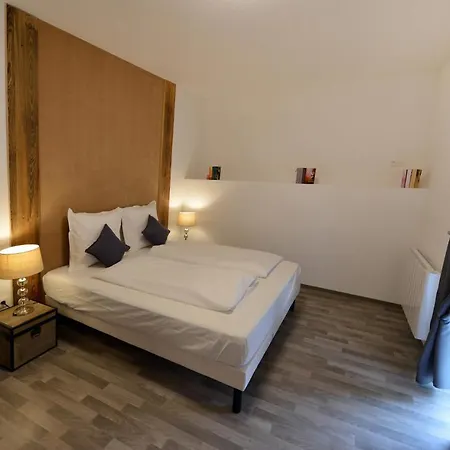 Gîte au château fleuri Eguisheim Quarto foto