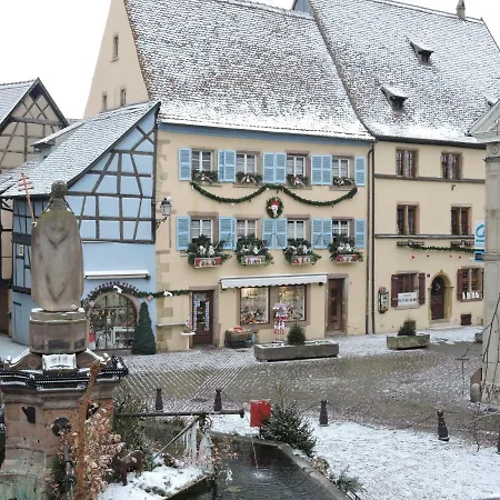 Gîte au château fleuri Eguisheim Quarto foto